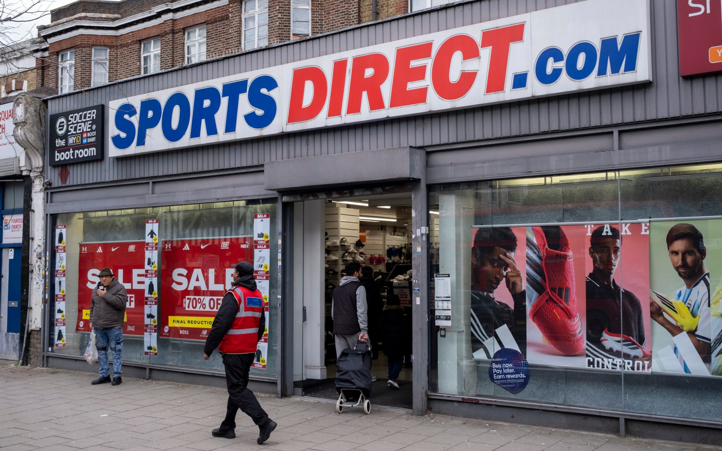 Sports Direct in row with advertising watchdog over ‘false’ discounts