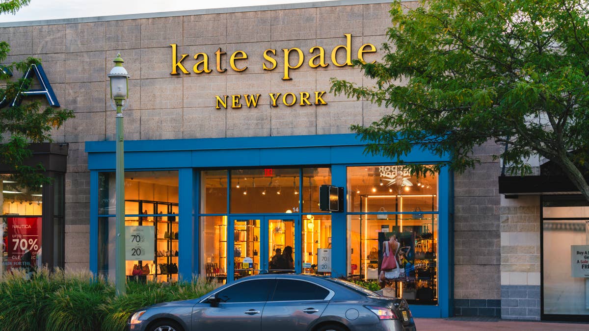Kate Spade Outlet's bestselling $329 crossbody bag is 81% off in 5 colors