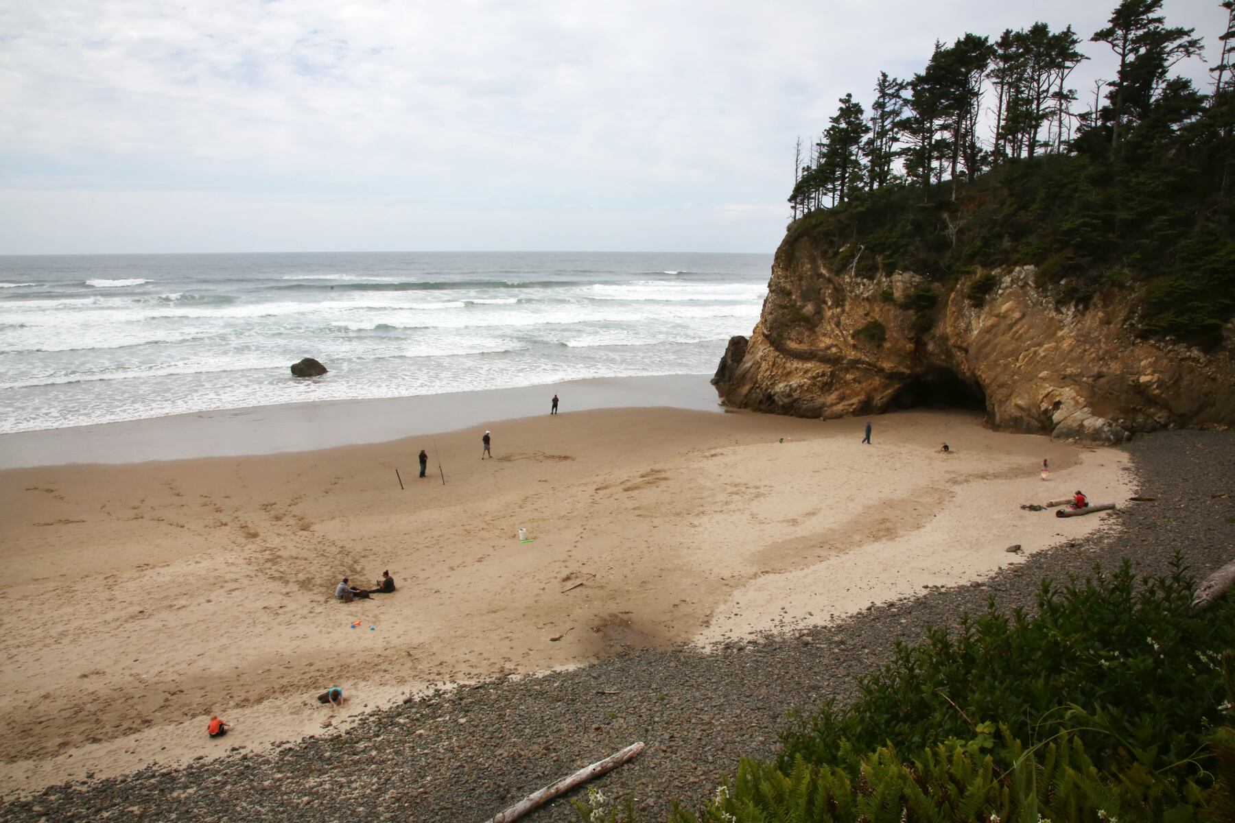 Oregon coast beach spot back open after 10-month closure