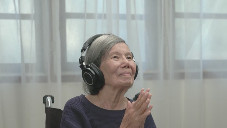 The power of music to relieve pain — and more health headlines