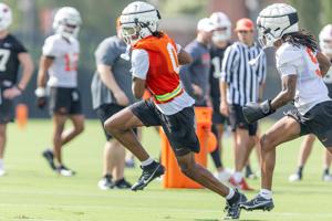 OSU's Sean Brophy: There are "zero egos' and "no divas" in deep wide receivers room