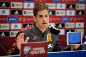 Interim Korea coach vows to let football do the talking