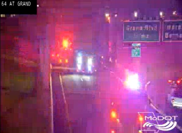Crash closes all eastbound lanes of I-64 in Midtown St. Louis