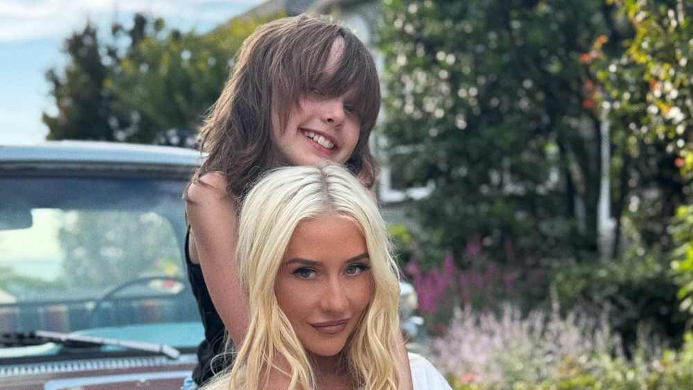Christina Aguilera's Daughter Summer, 12, Is Singer's Mini-Me in Rare Photo