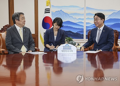 Nat'l Assembly speaker calls for resolving historical issues to advance S. Korea-Japan ties