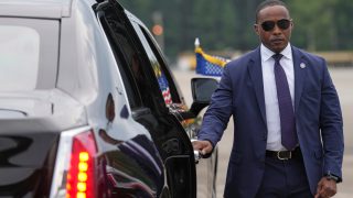 Report finds holes and delays in how Secret Service updates its protection policy