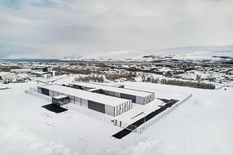 Equinix & CPP close acquisition of atNorth