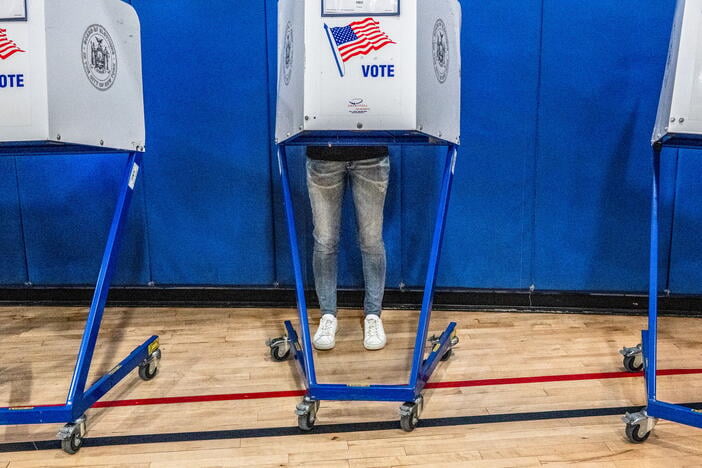Democrats demand Homeland Security officials fund election security ahead of midterms