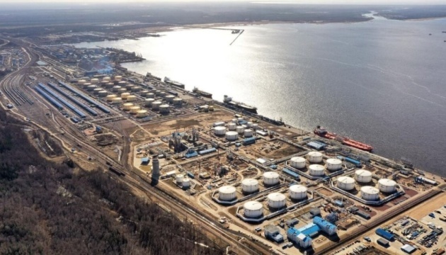 General Staff confirms two major Russian oil refineries halted operations after strikes
