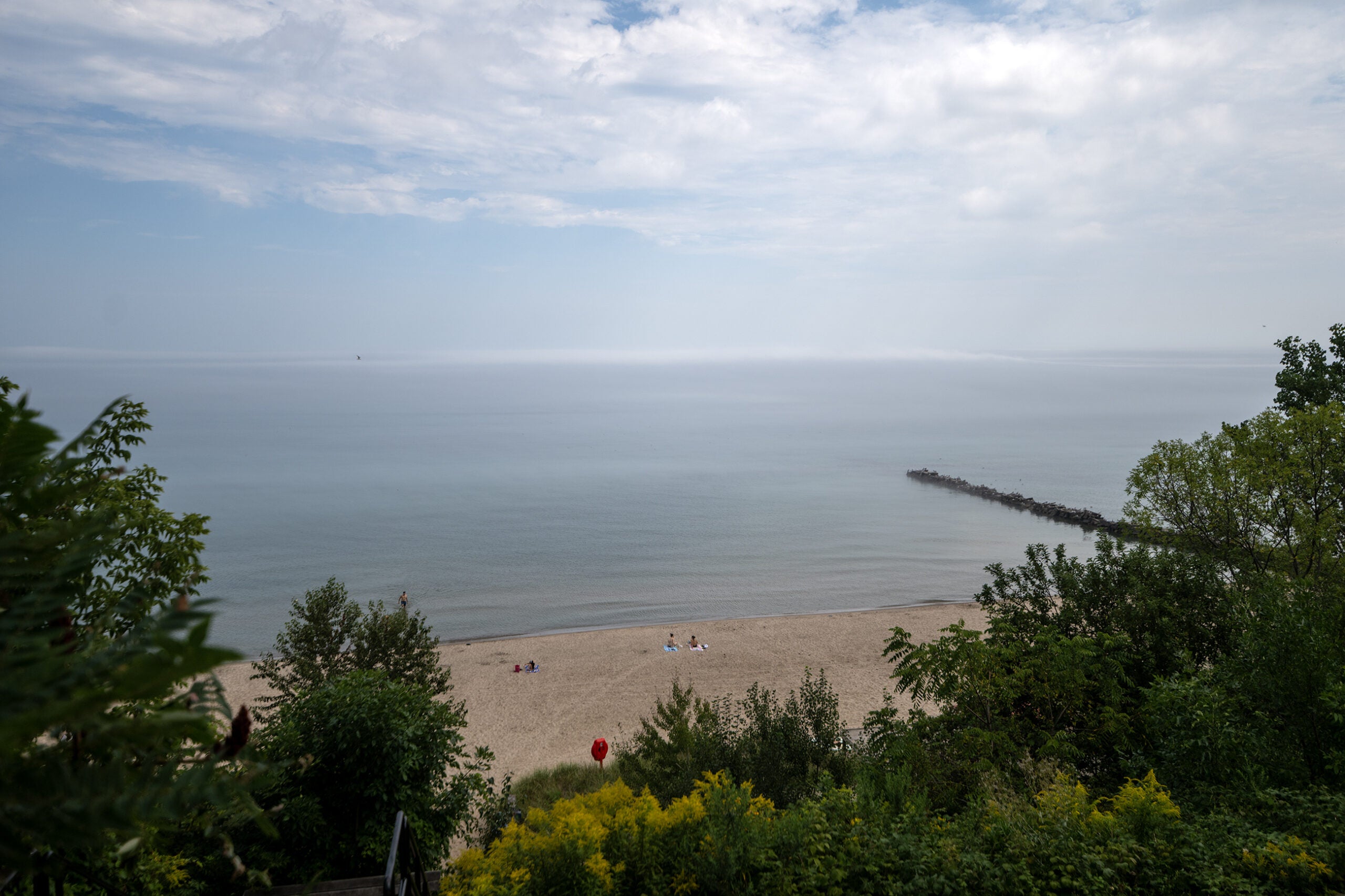 Milwaukee County Judge Reverses Trespassing Citation in Lake Michigan Beach Walker Case