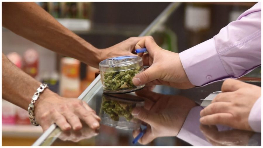 Cannabis ads can shape expectations for sex, Washington State University study finds