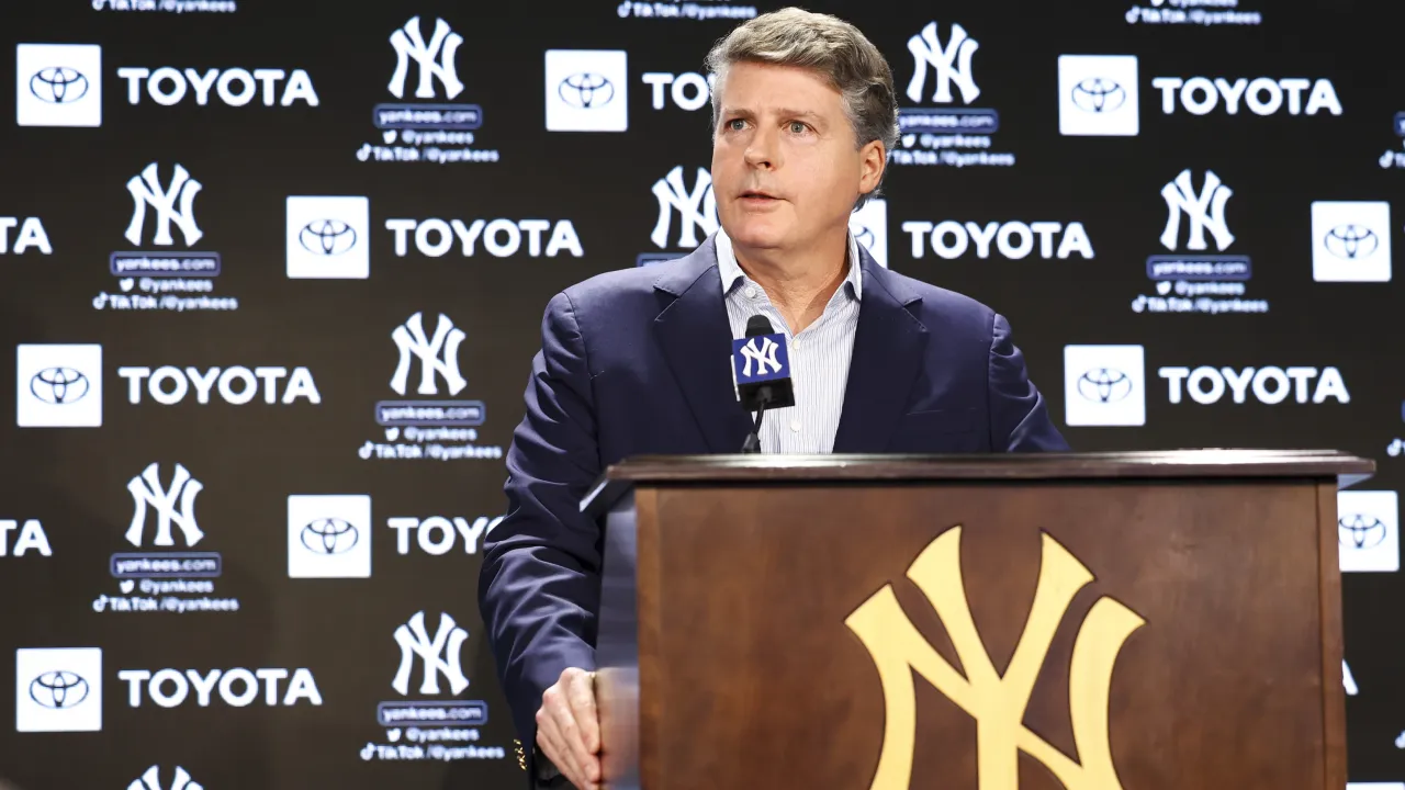 Hal Steinbrenner urged to sell Yankees to someone who wants to win