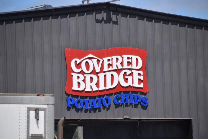 N.B. regulator to review complaints about noise and odours near potato chips factory