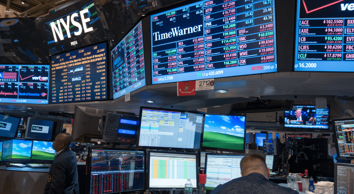 US Futures Steady as Oil Prices Ease and Markets Assess Broadcom Outlook: Dow Jones, S&P, Nasdaq, Wall Street