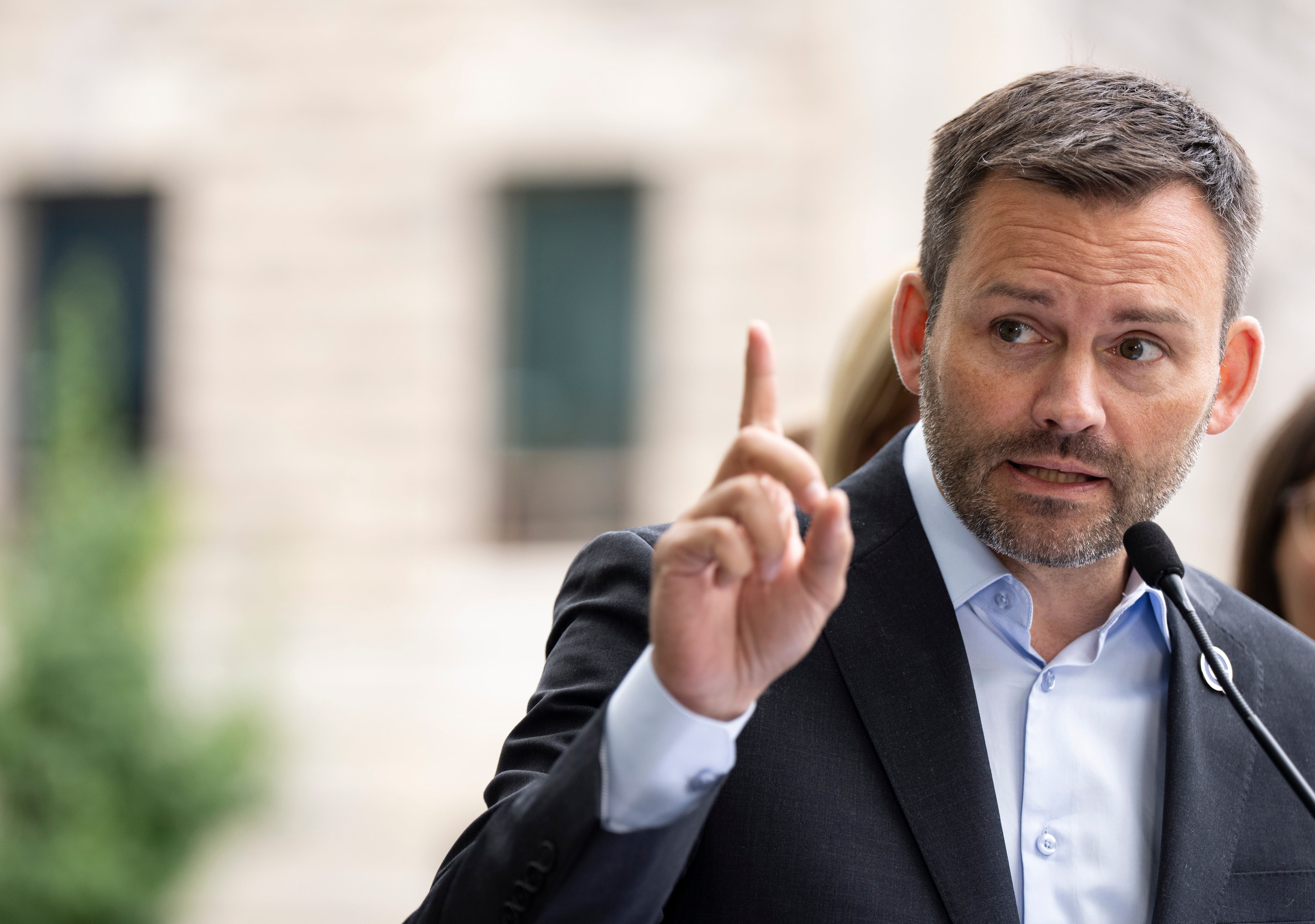 Politics Insider: PQ Leader cries foul about Carney’s involvement