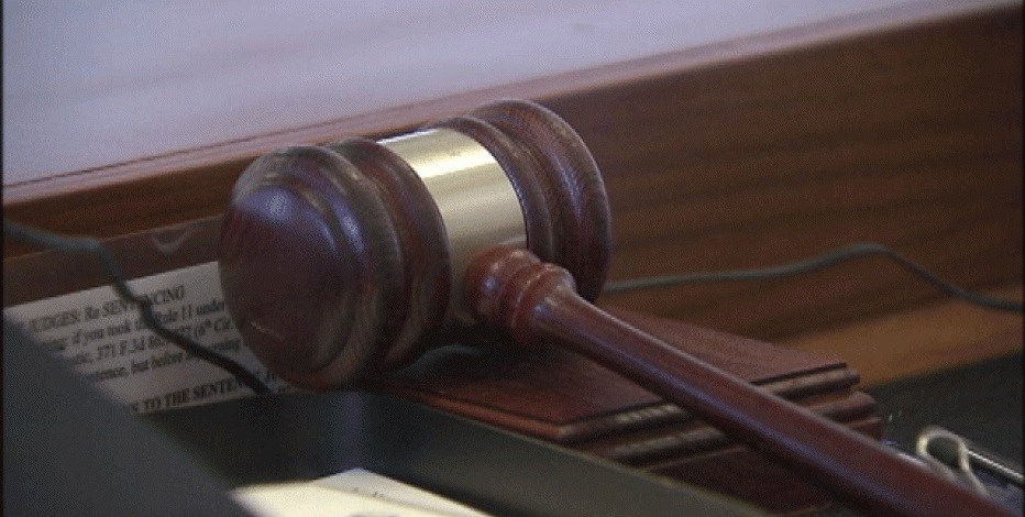 Convicted felon sentenced after traffic stop leads to stolen gun arrest