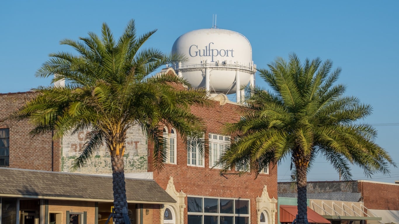 Let’s Be Real. For Most Retirees, Only One Gulf Coast Town Actually Works