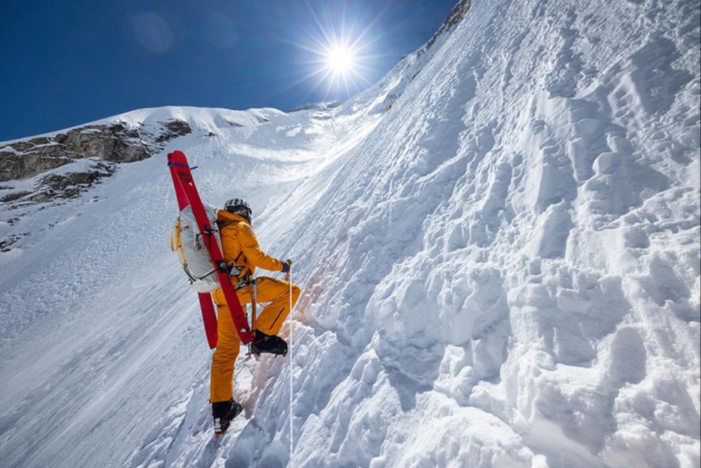 ‘Everest: The Other Side’ Review: The ‘Free Solo’ Directors Return With Another Extreme Sports Doc, This Time Tainted by Tragedy