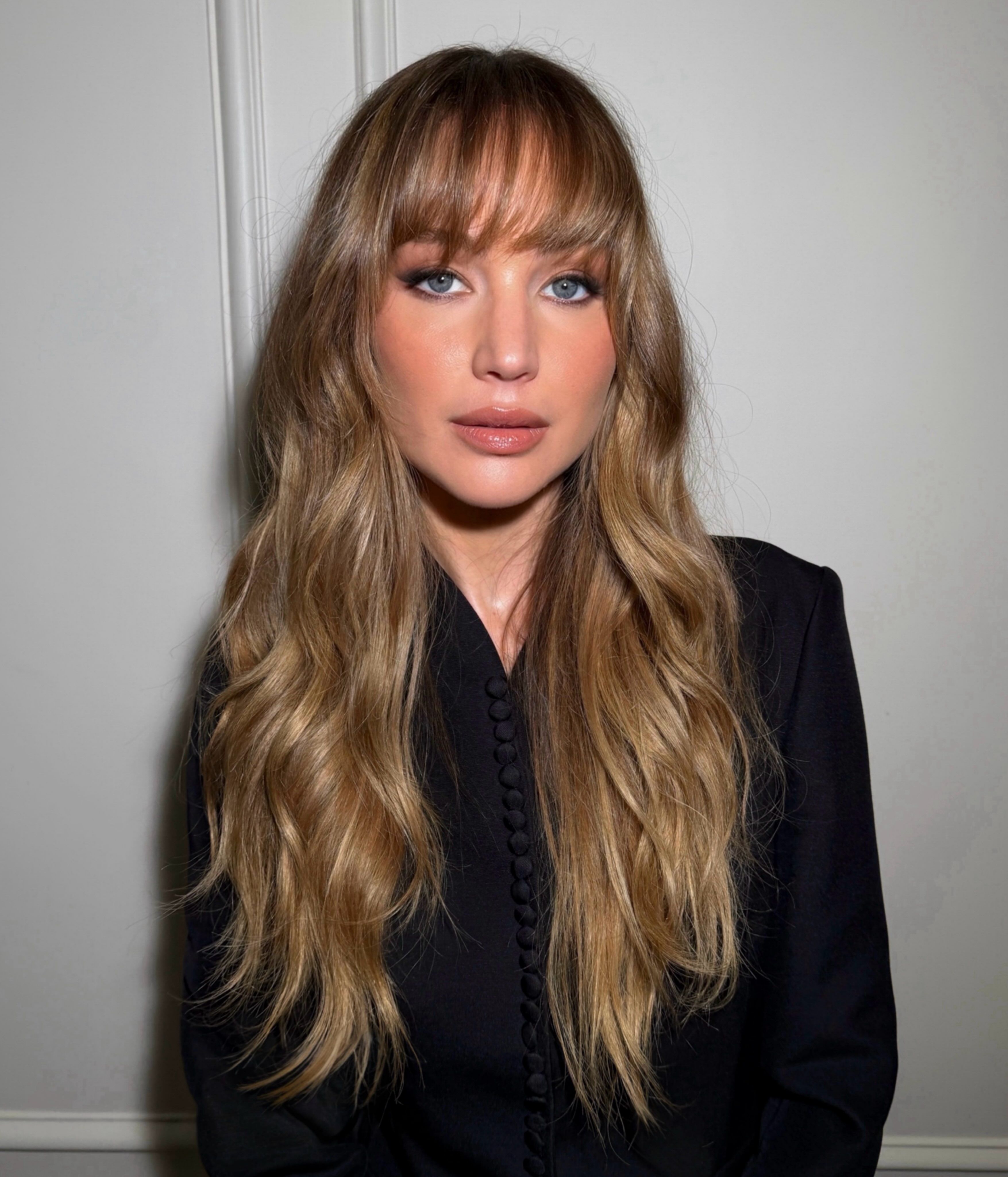 Jennifer Lawrence Debuts Butterfly Bangs Just in Time for Fall