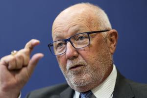 Gander, N.L., defends invitation to U.S. ambassador Pete Hoekstra to 9/11 commemoration