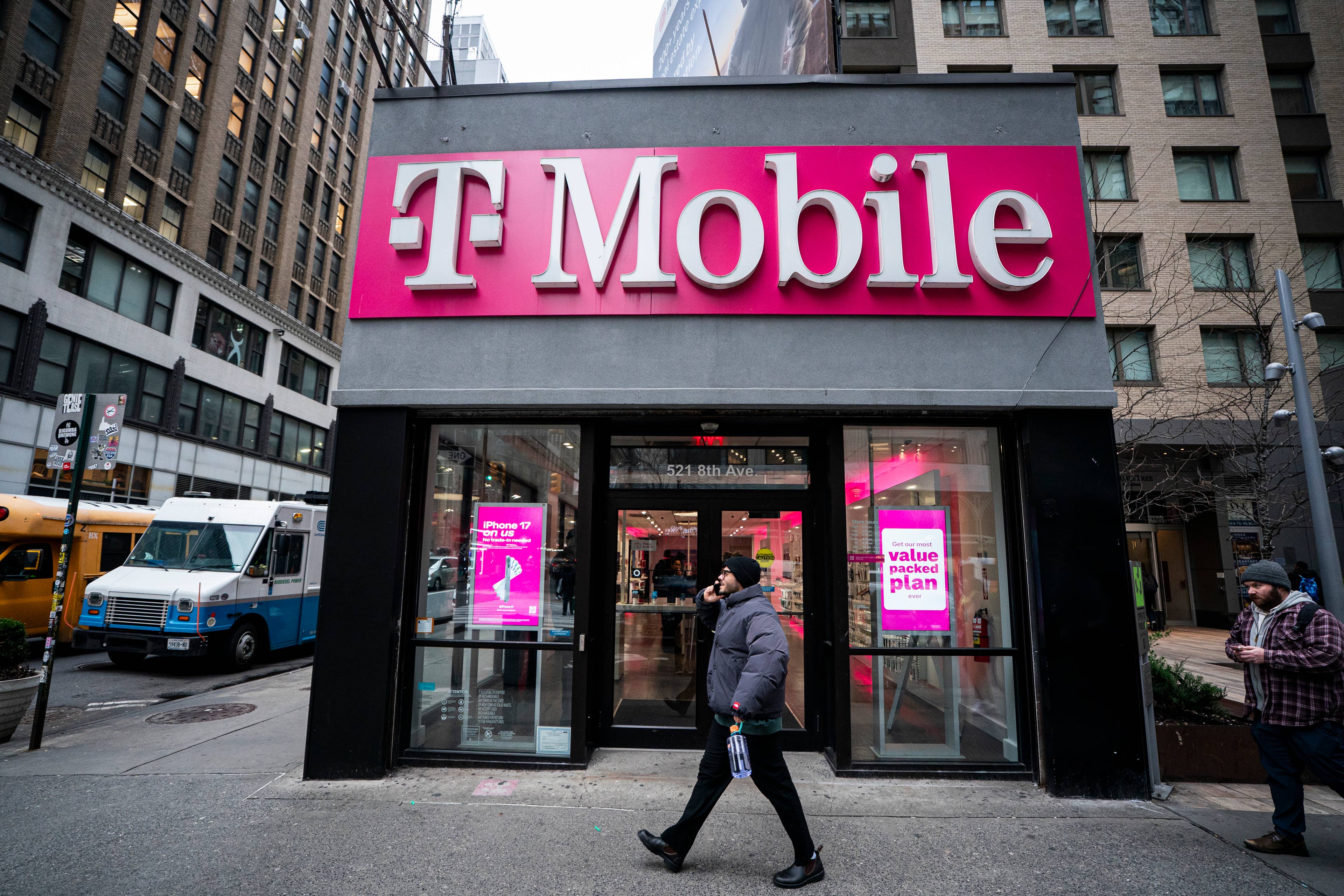 T-Mobile drops new phone plan for customers after raising prices