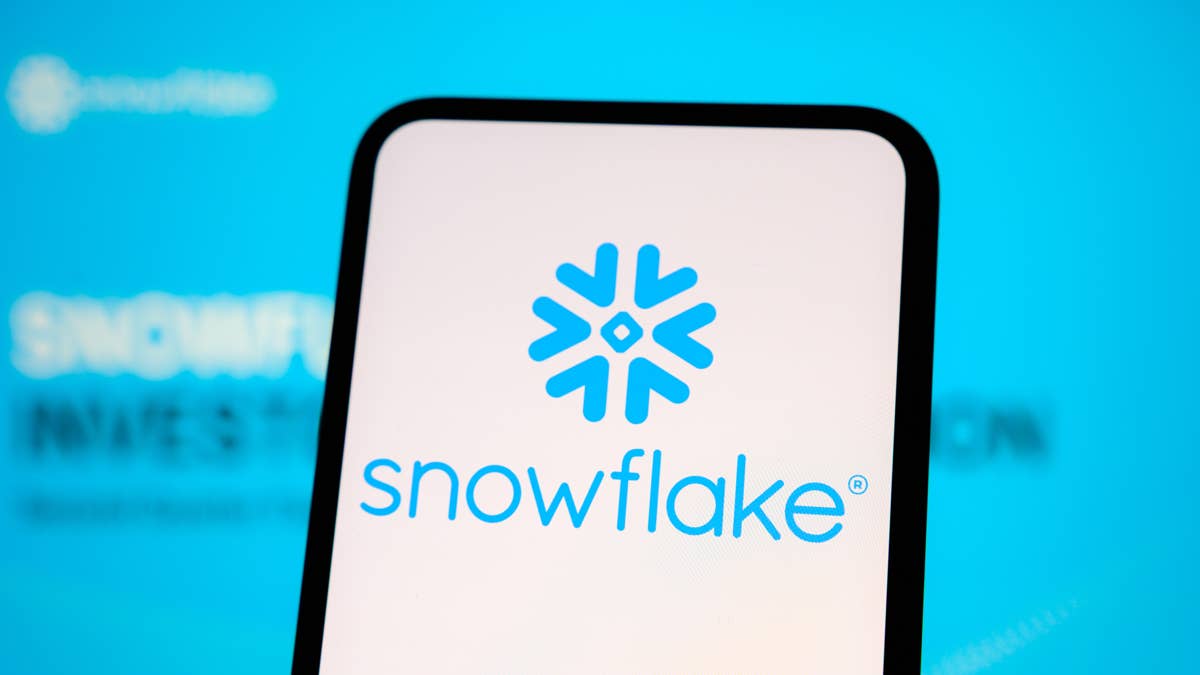 Morgan Stanley resets Snowflake stock price target by $170