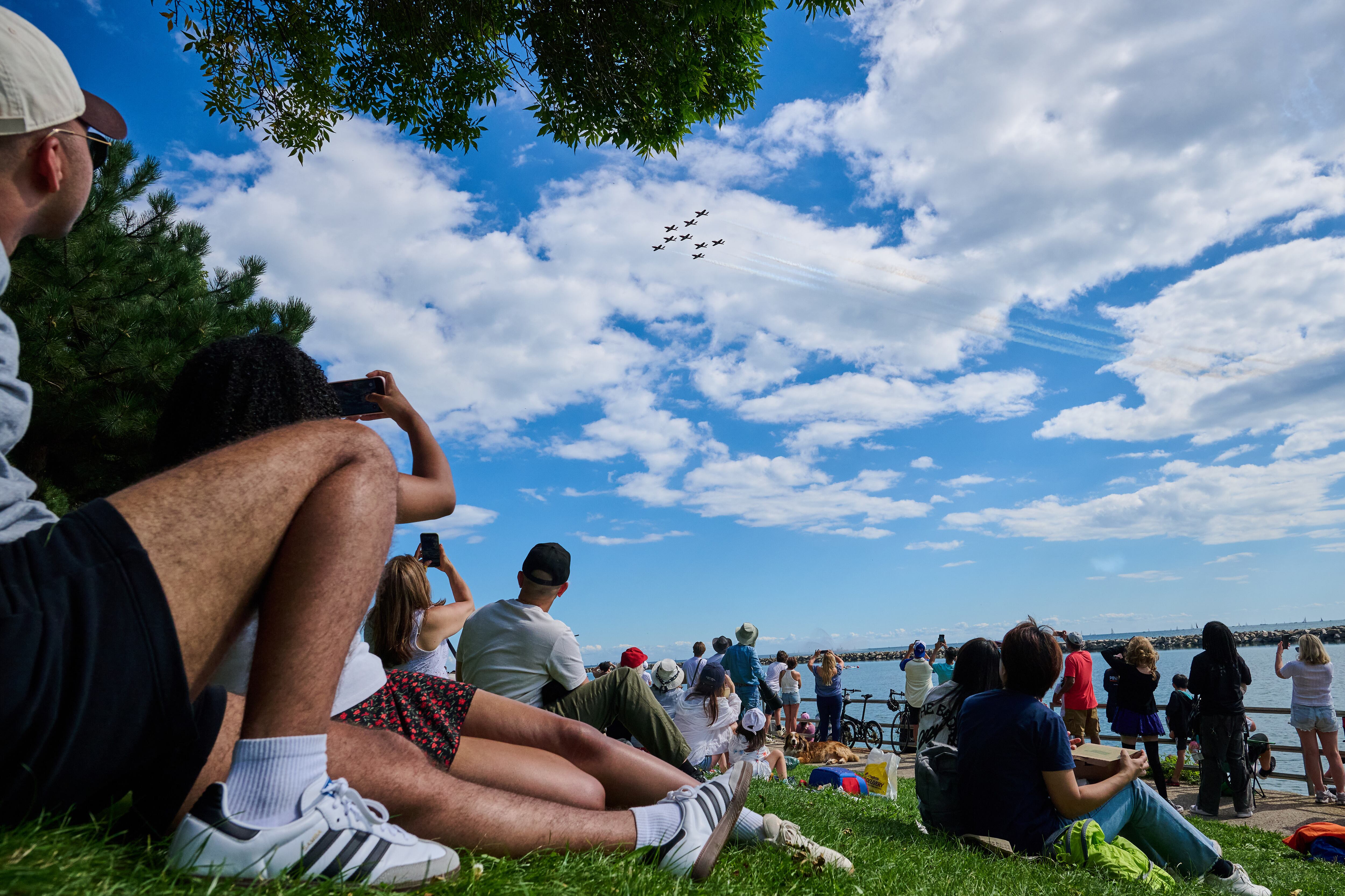Snowbirds roar over Toronto in near-final flight before jets grounded until 2030s