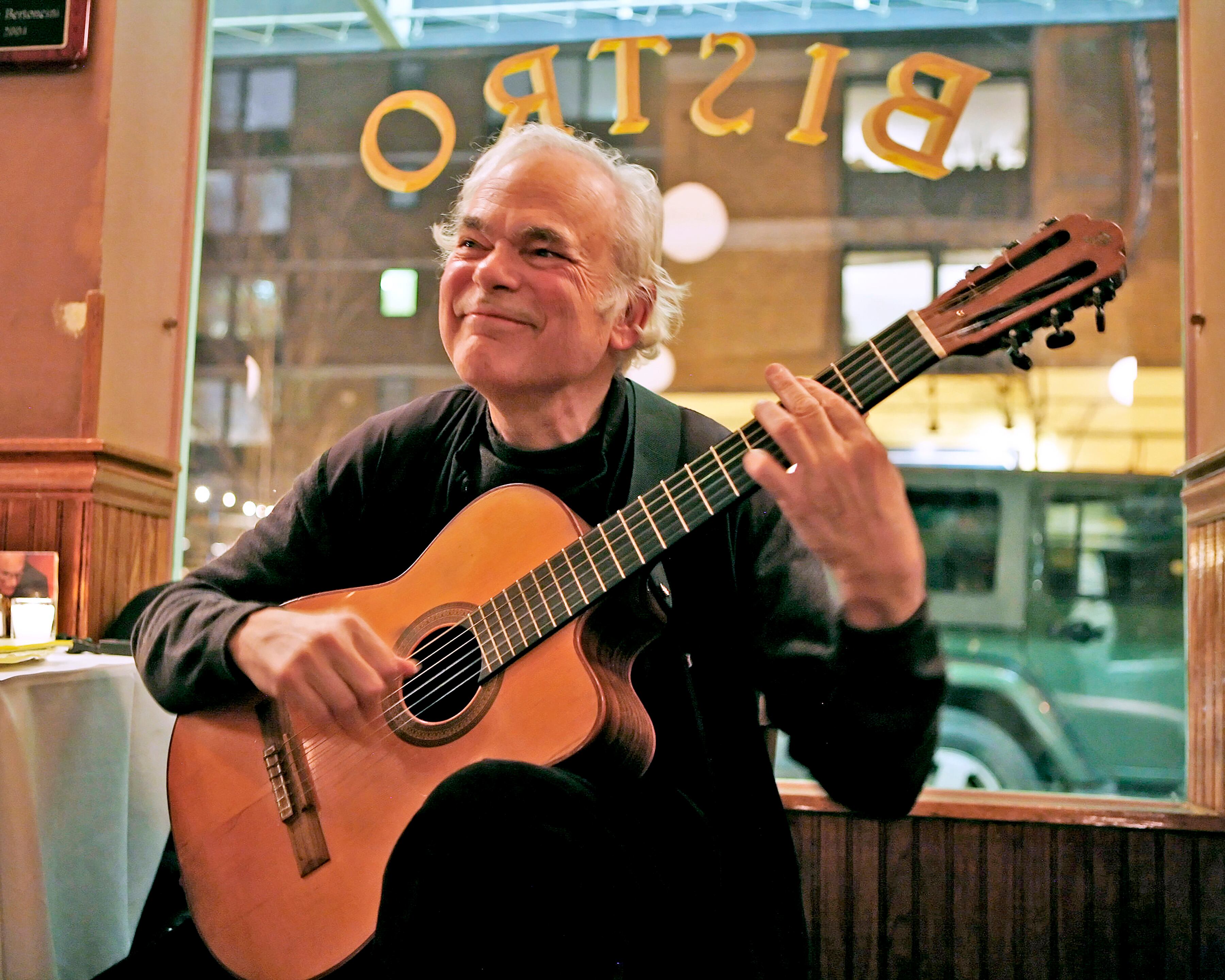 Gene Bertoncini, 89, jazz guitarist who dazzled with subtlety