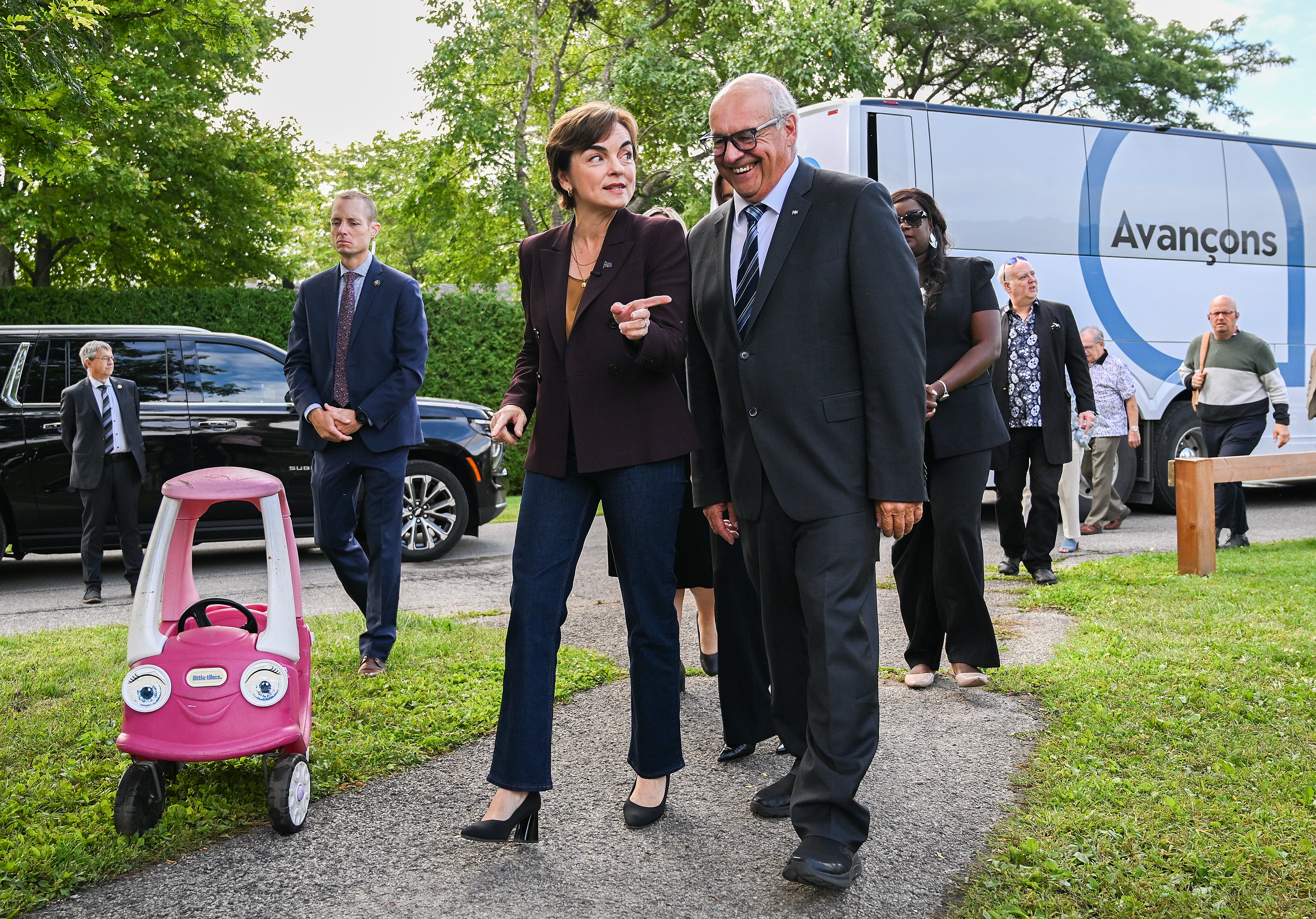 Quebec parties target health care, affordability and debate referendum as election looms