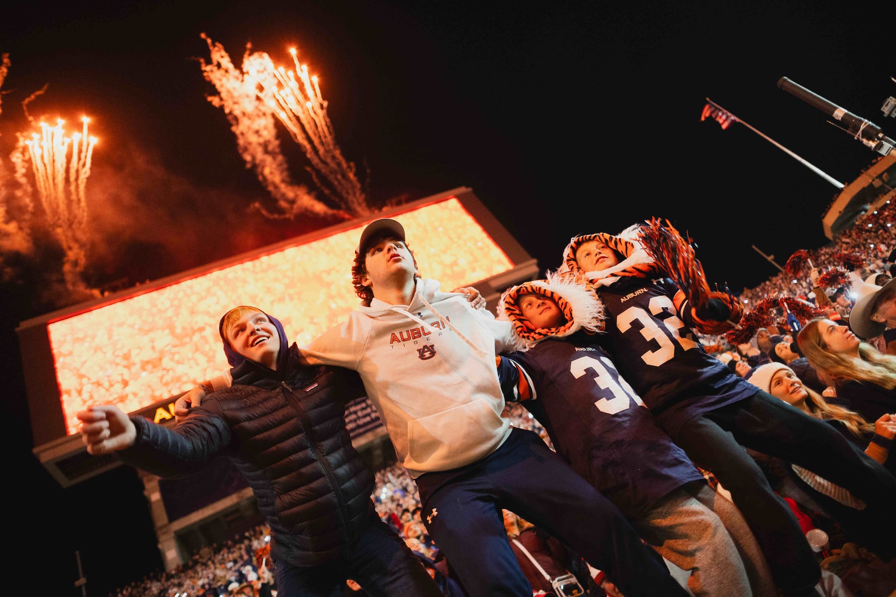 Why are there empty seats at Auburn football’s season opener in Atlanta?