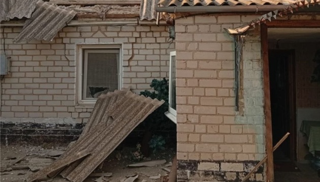 Russian forces carry out 886 strikes on Zaporizhzhia region, killing one and injuring 25