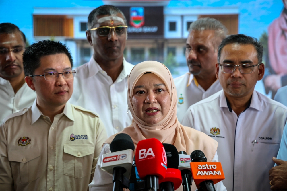 Fadhlina praises Taanusiya’s Miss World showing and her commitment to education advocacy