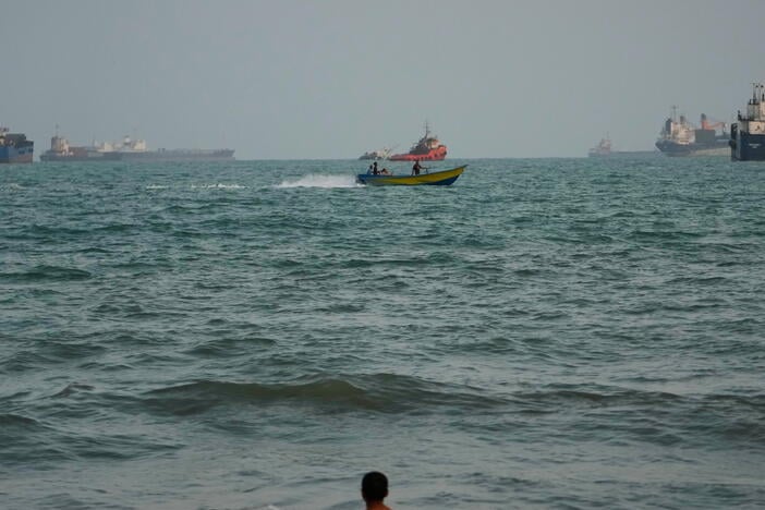 U.S. and Iran trade attacks on ships as fighting flares up again