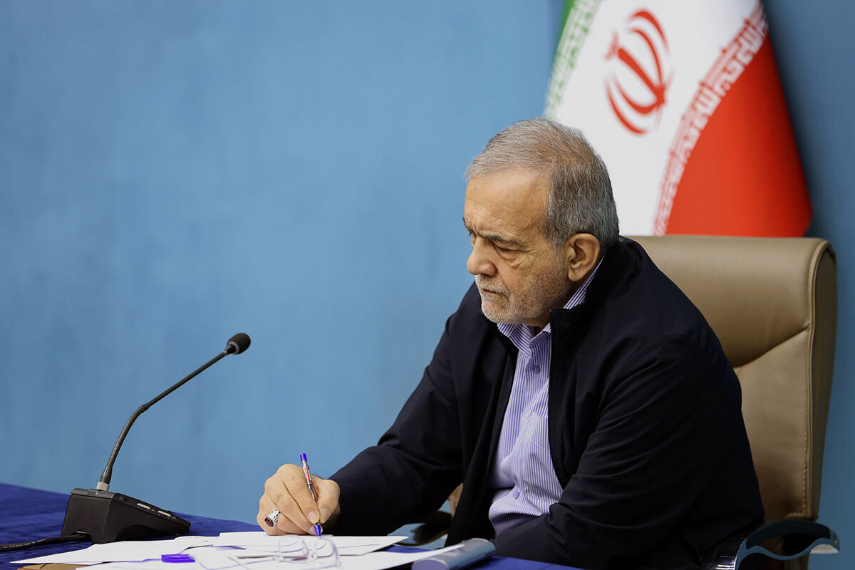Pezeshkian orders probe into fatal fuel tanker explosion in western Iran