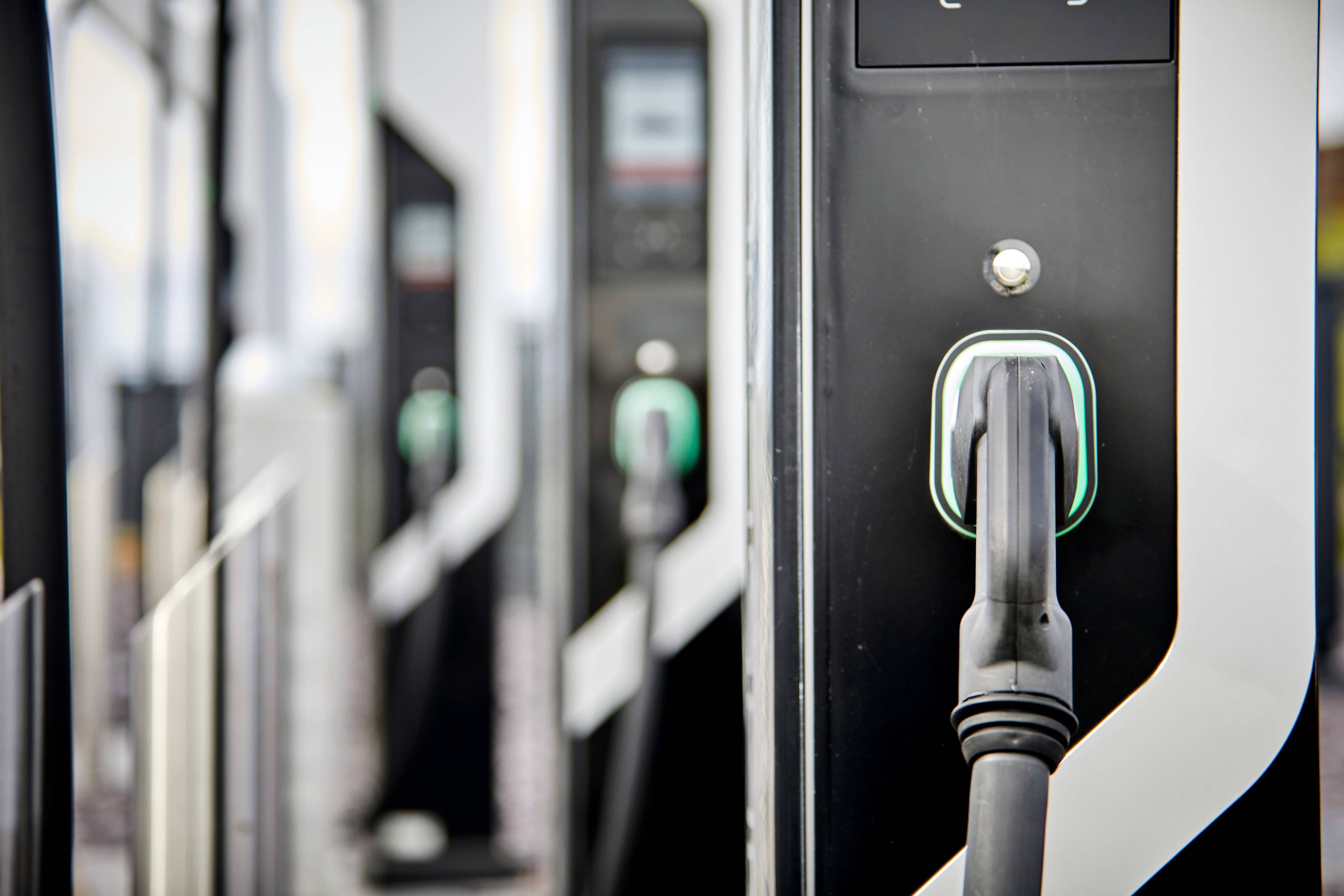 Overlooked EV stock surges despite buyers abandoning zero-emission cars