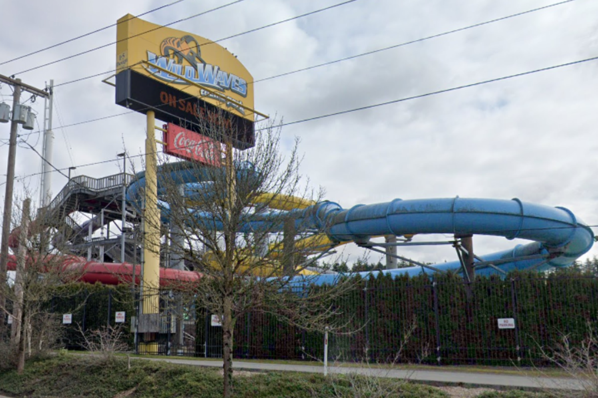 Saying good-bye to the memories: Iconic amusement parks across nation close for good as summer ends