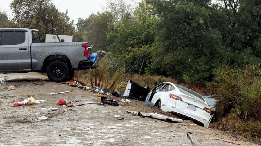 2 cars collide with food stand, multiple people near Whittier Narrows Recreation Area