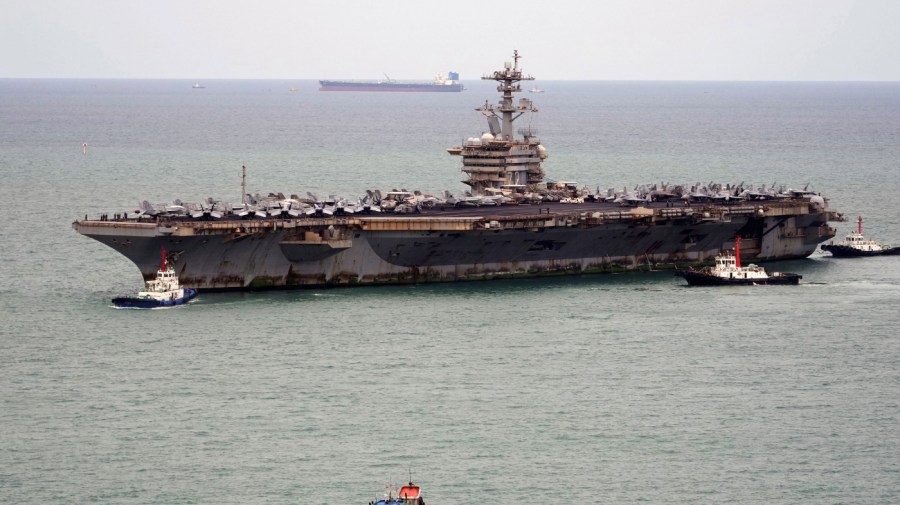 USS Abraham Lincoln heads back to US after 5-day Thailand port visit