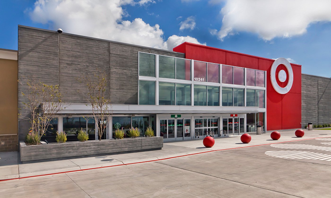Target Has Raised Its Dividend Through Every Market Crash Since 1971. Should Income Investors Still Buy It?