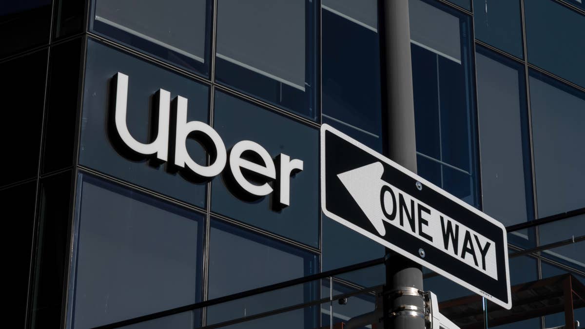 Uber makes an unexpected call on robotaxis