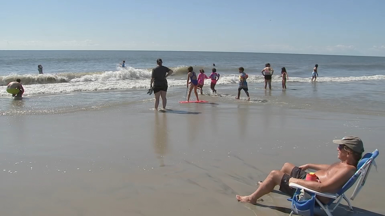 Labor Day crowds enjoy one last beach day at the Jersey Shore
