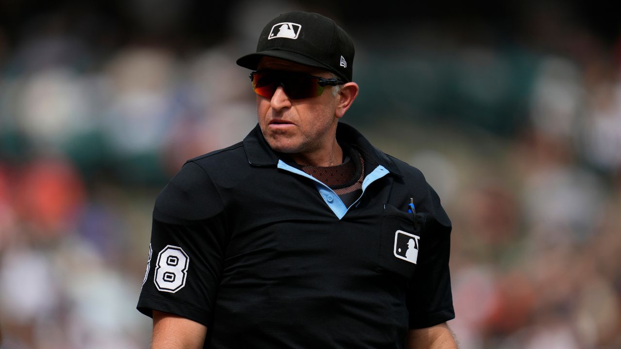 Umpire Chris Guccione leaves Orioles-Guardians game after being hit by foul tip