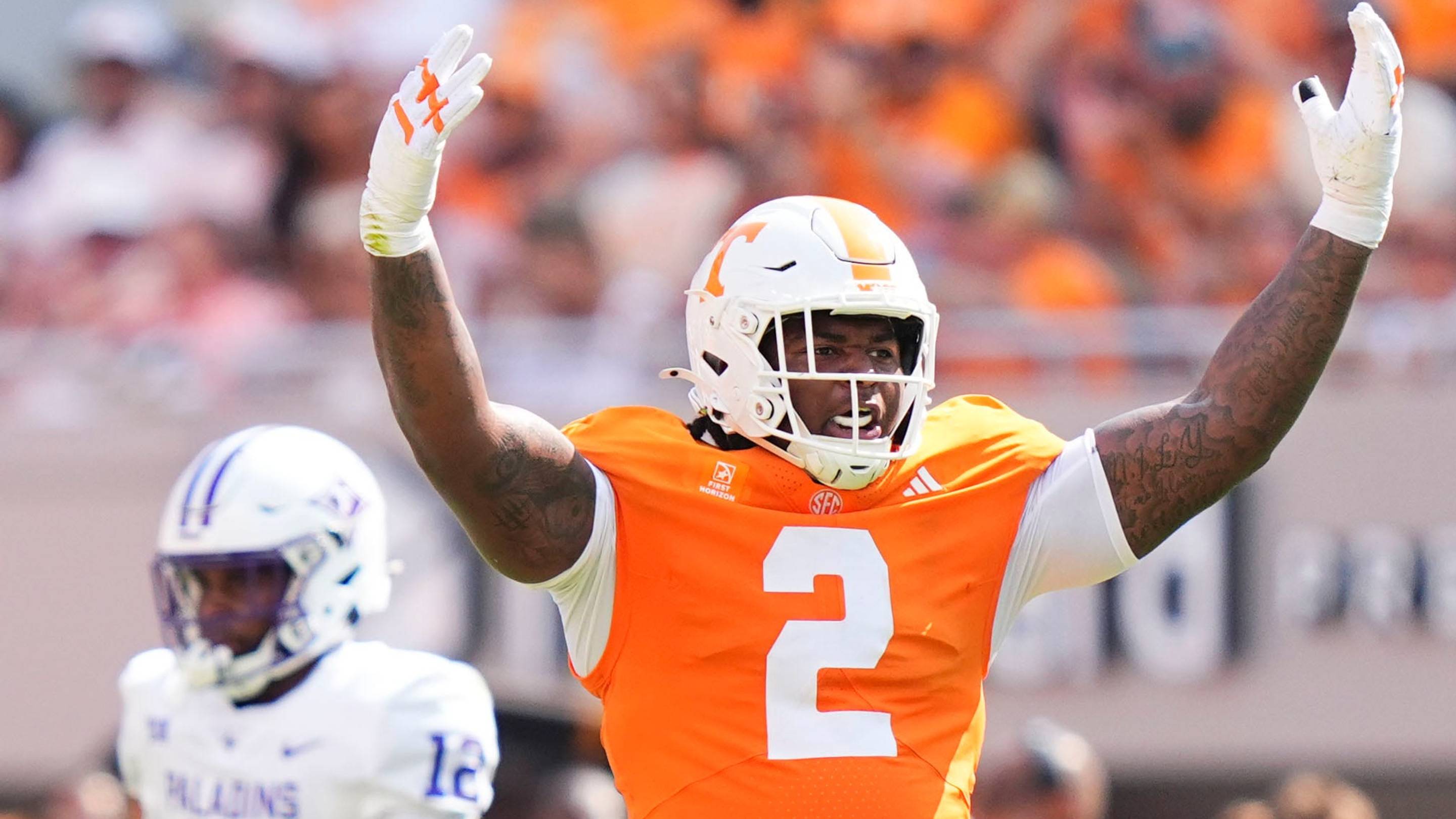 Jarrett Guarantano Shares His Player Comparison for Tennessee Football's Xavier Gilliam