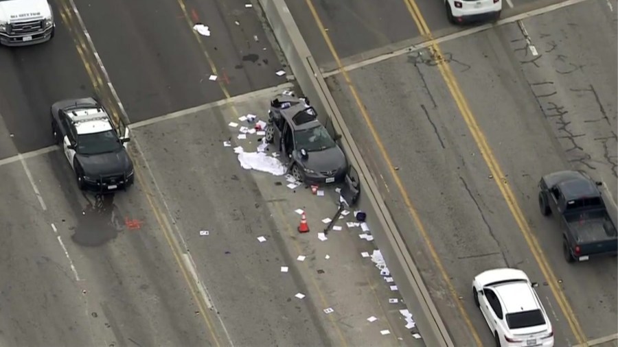 One killed in five-car crash on 405 Freeway in Sepulveda Pass