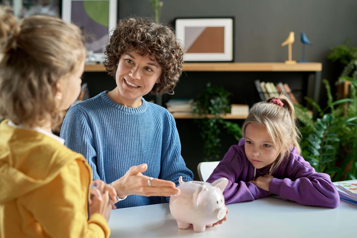 Key reason why teenagers think their parents avoid talking to them about money