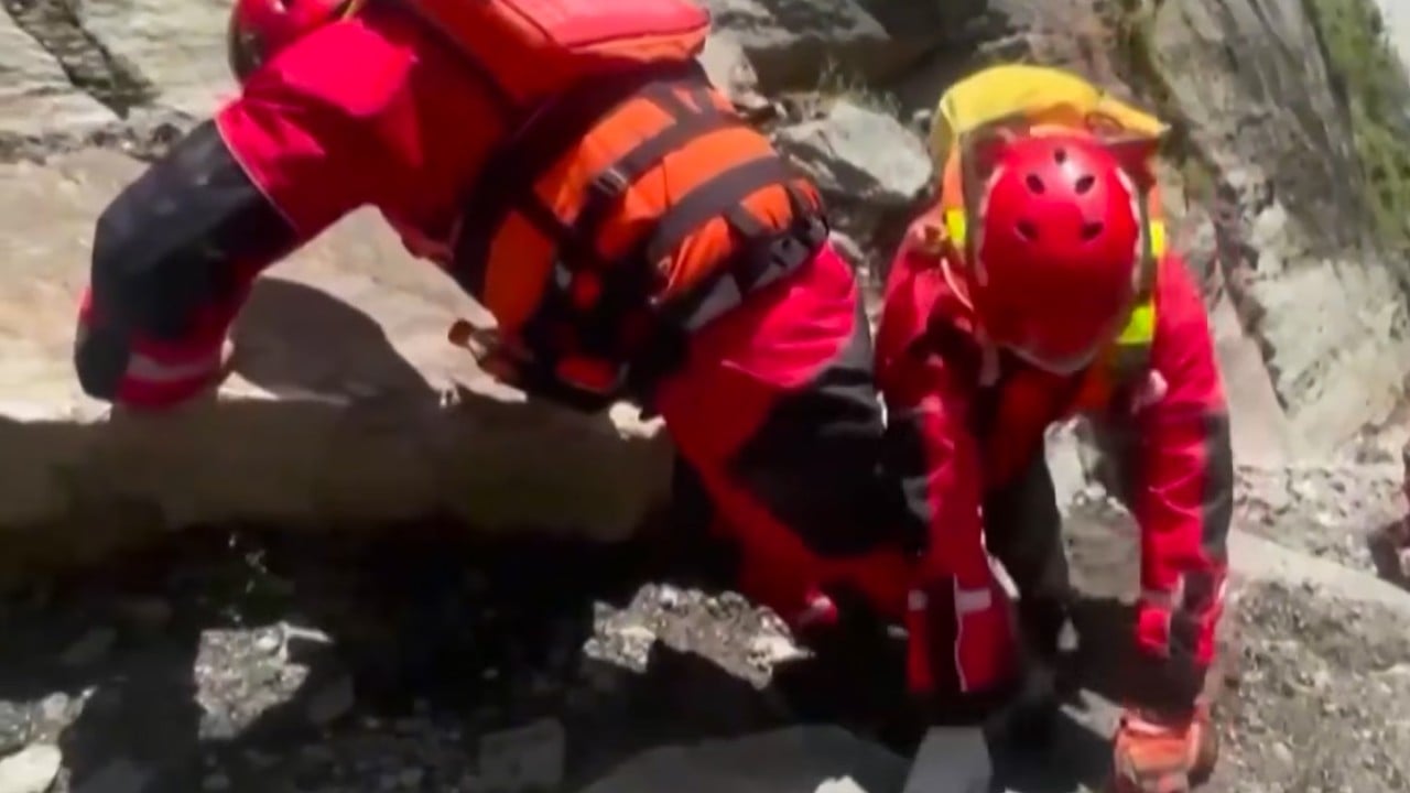 In Gyirong Port, small items speak of the human cost of the China-Nepal disaster