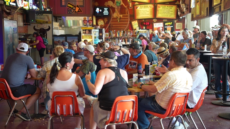 Final day of the Minnesota State Fair: Frontier Saloon closes after decades, some vendors celebrate a successful first year