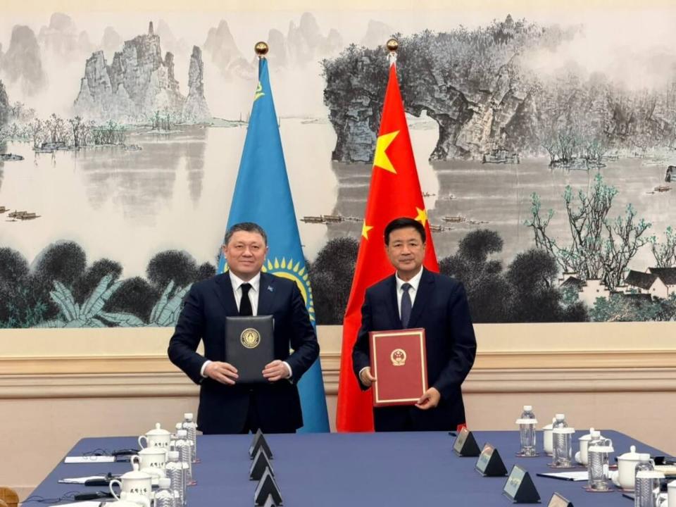 Kazakhstan, China sign agreement on security at Khorgos cross-border center