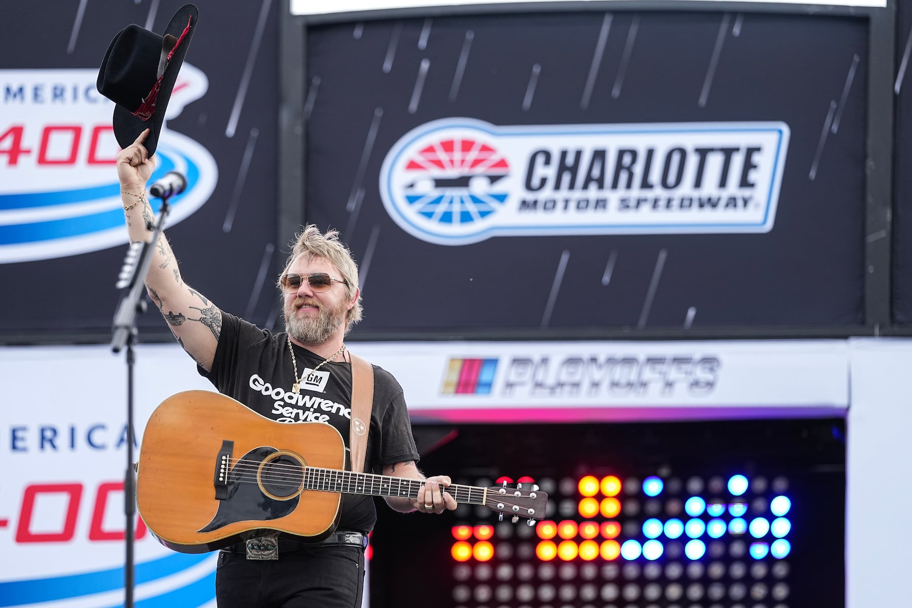 Country music star addresses fans after stepping away from stage: ‘I was LOST’