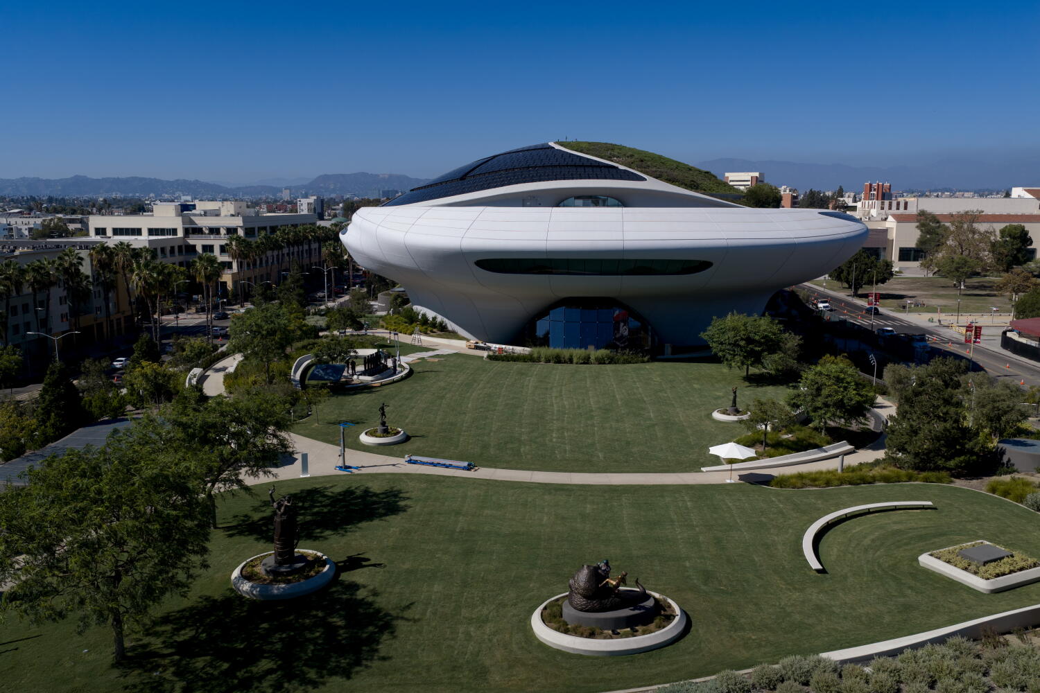 11 must-see things at the sprawling Lucas Museum of Narrative Art